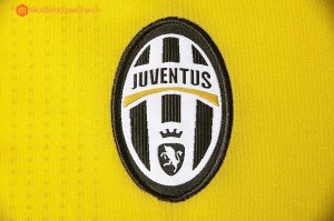 Entrainement Juventus Ensemble Complet 2017 2018 Jaune Bleu Pas Cher