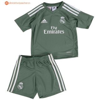 Maillot Real Madrid Enfant Domicile Gardien 2017 2018 Pas Cher Maillot Real Madrid Enfant Domicile Gardien 2017 2018 Pas Cher