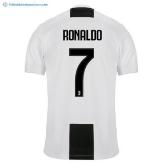 Maillot Juventus Domicile Ronaldo 2018 2019 Blanc Noir Pas Cher Maillot Juventus Domicile Ronaldo 2018 2019 Blanc Noir Pas Cher