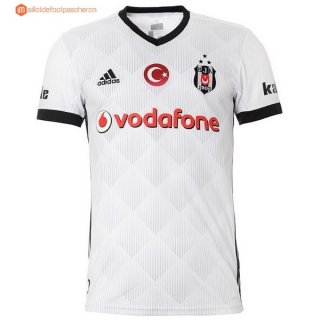 Maillot Beşiktaş JK Domicile 2017 2018 Pas Cher Maillot Beşiktaş JK Domicile 2017 2018 Pas Cher