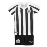 Maillot Newcastle United Domicile Enfant 2018 2019 Blanc Noir Pas Cher