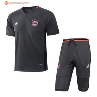 Entrainement Bayern Munich Ensemble Complet 2017 2018 Gris Pas Cher