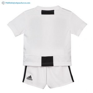 Maillot Juventus Domicile Enfant 2018 2019 Blanc Noir Pas Cher