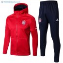 Survetement Bayern Munich 2017 2018 Bleu Rouge Pas Cher